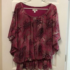 Rose colored short sleeve flowy blouse!